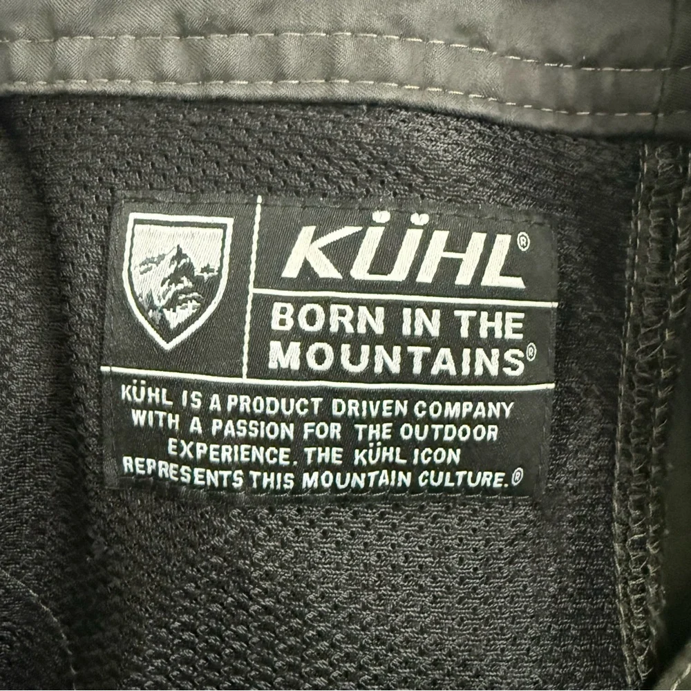 Kuhl Dark Green Casual Outdoor Hiking Cargo Shorts Men's Size 34‎ Gorpcore